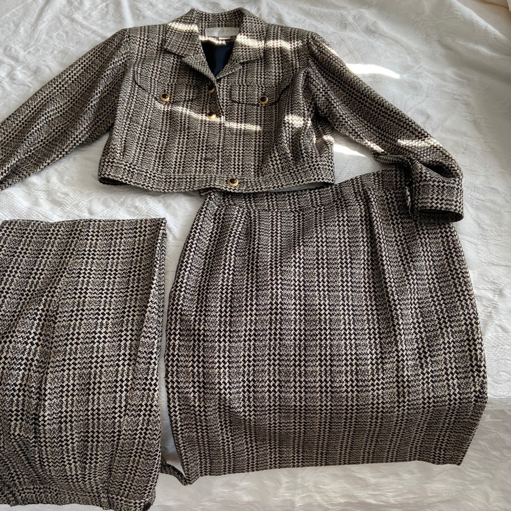 DONCASTER  SILK BLACK & TAN PLAID JACKET